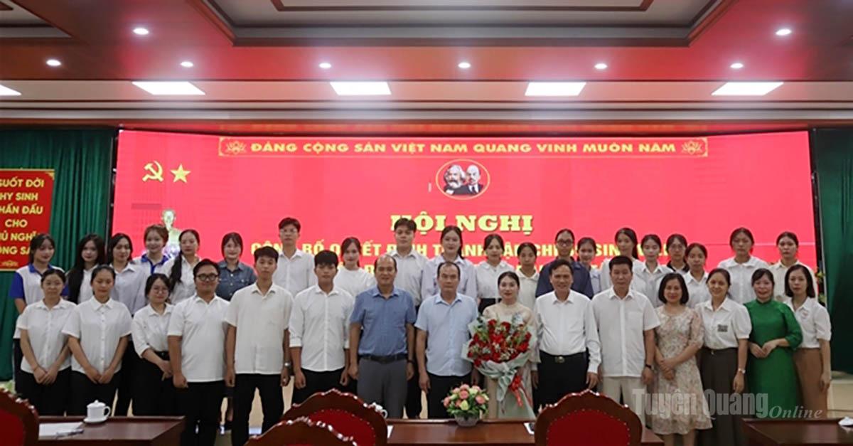 Hội nghị công bố Quyết định thành lập Chi bộ Sinh viên trực thuộc Đảng bộ Trường Đại học Tân Trào.