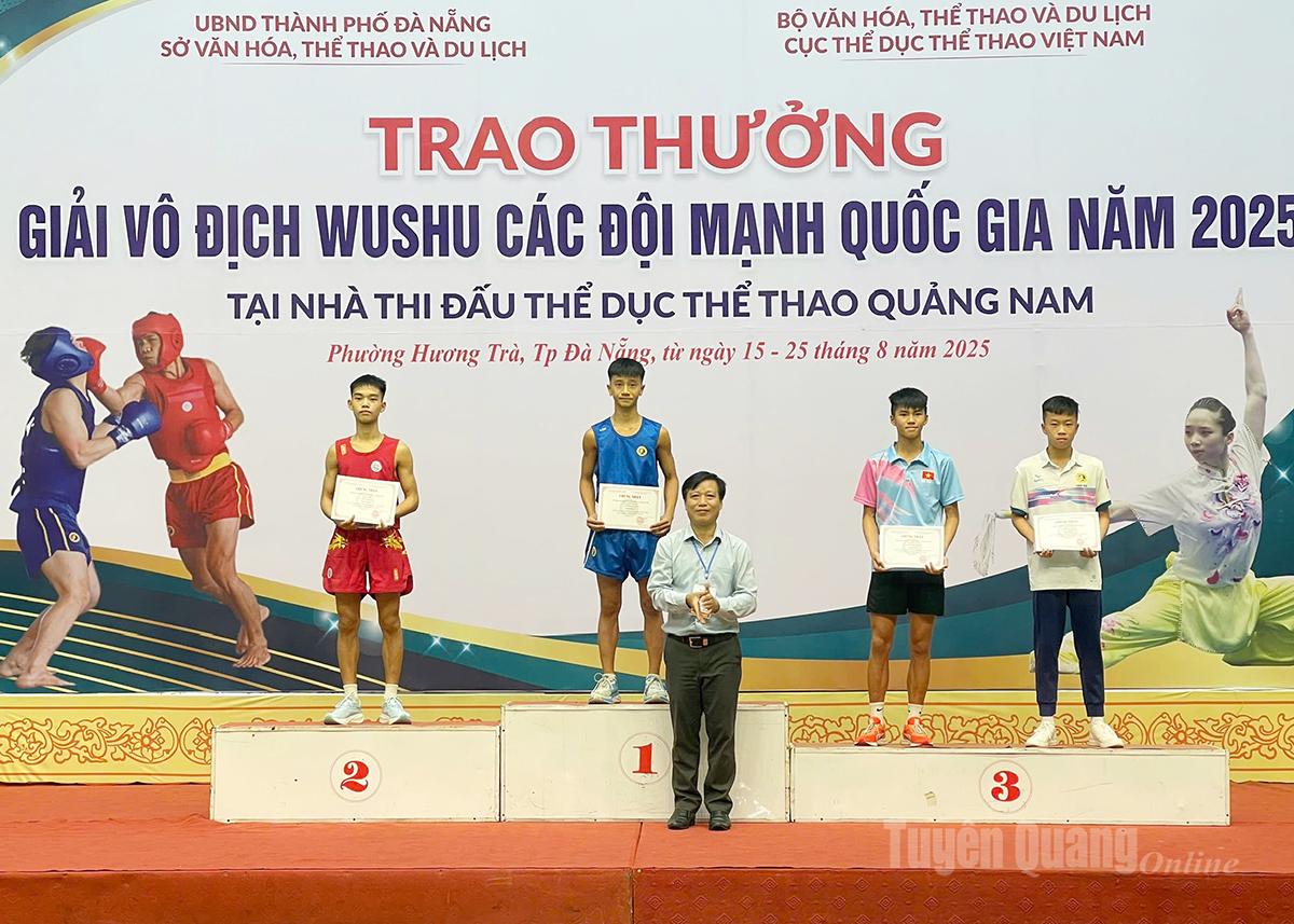 Vận động viên Trần Xuân Trường, giành Huy chương Vàng nội dung đối kháng, hạng 56kg nam tại giải.
