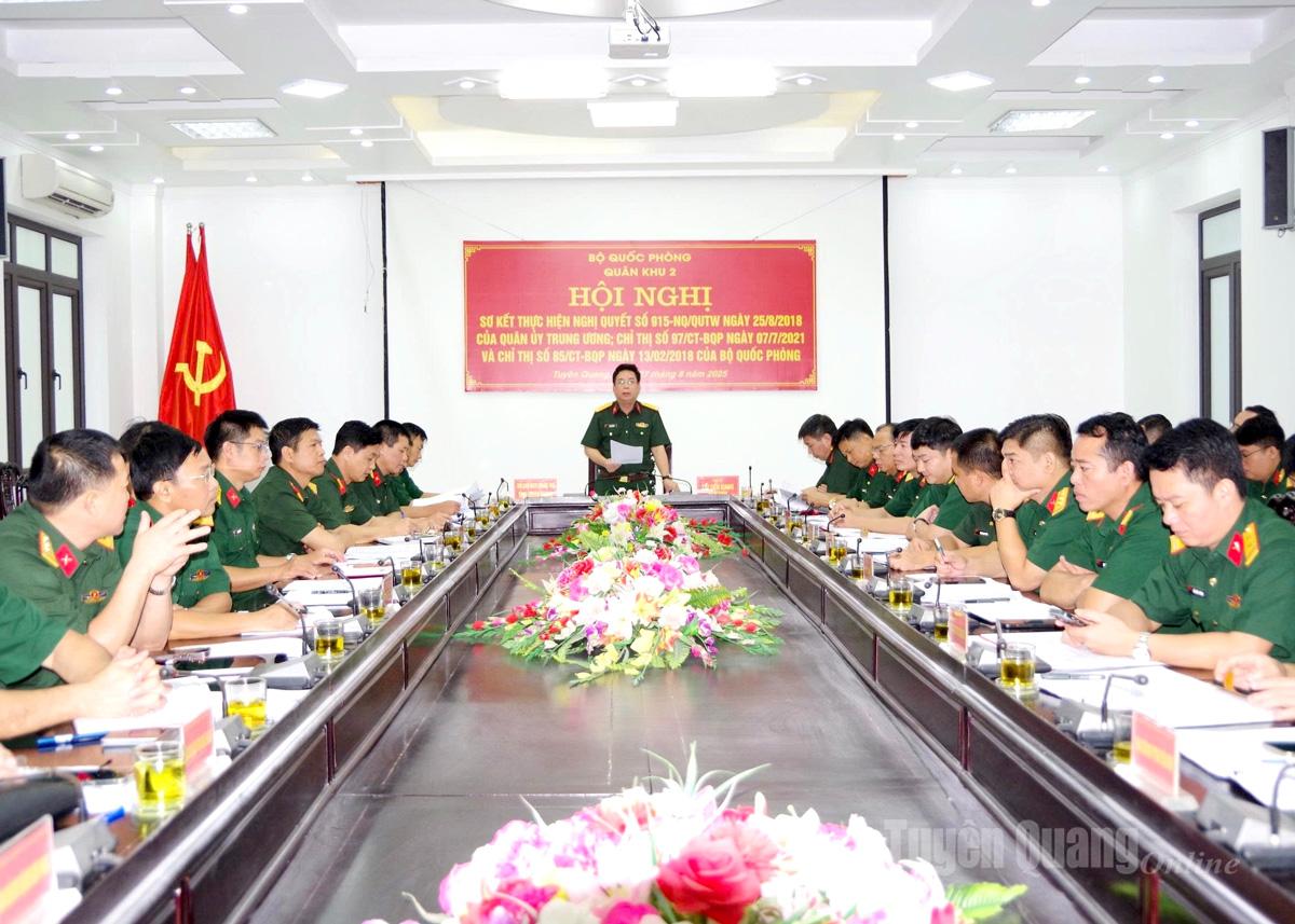 Các đại biểu dự hội nghị tại điểm cầu Bộ CHQS tỉnh Tuyên Quang.