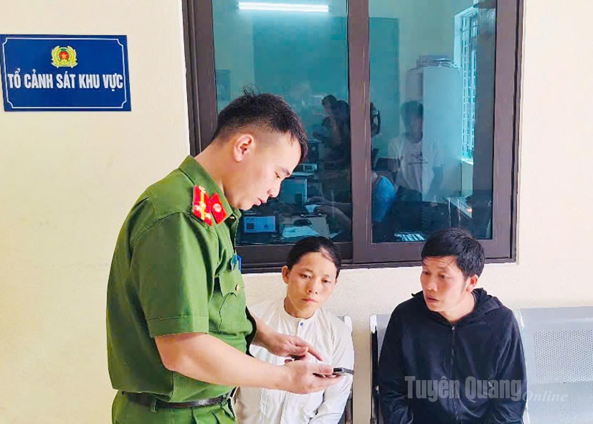 Duong Thuong commune is home to 100% H’mong people; therefore, communal police regularly help them in granting level-2 e-ID accounts.