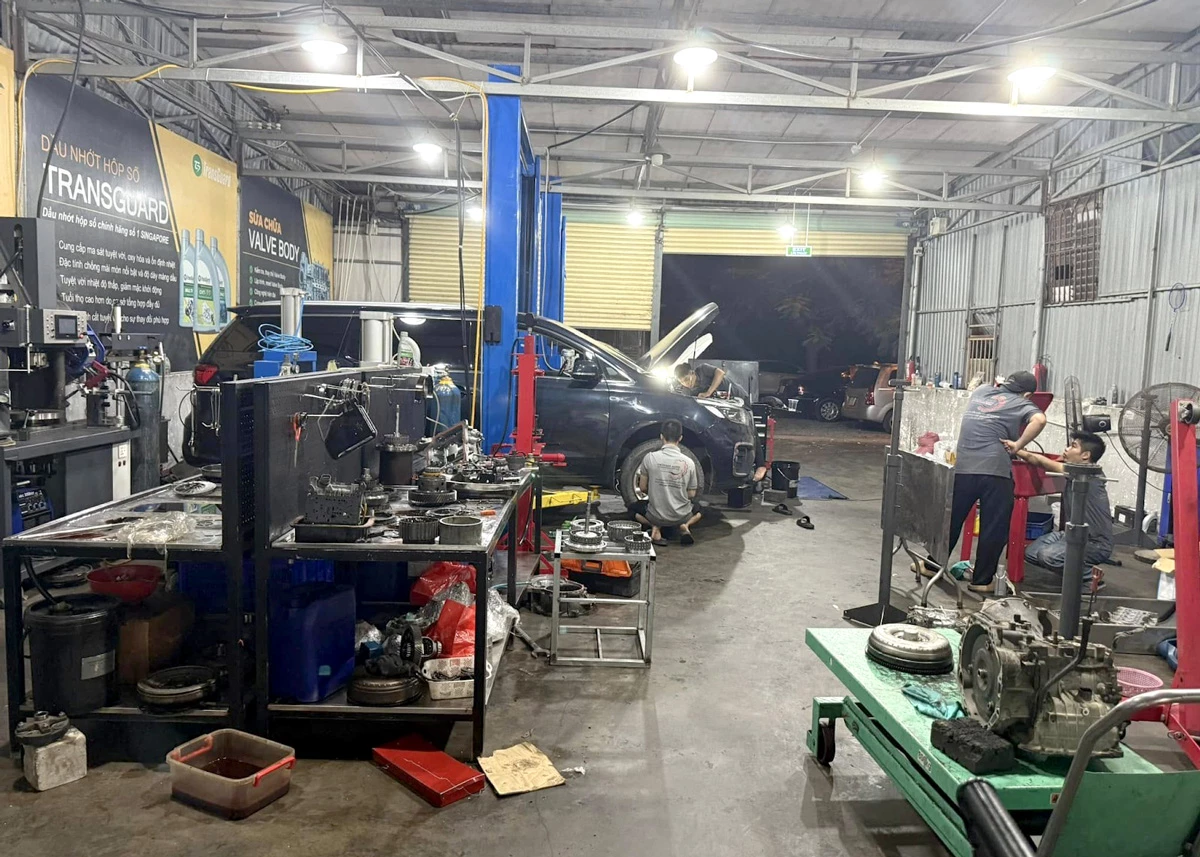 VATS đi từ một xưởng xe thông thường đến trung tâm kỹ thuật tiên phong về hộp số.
