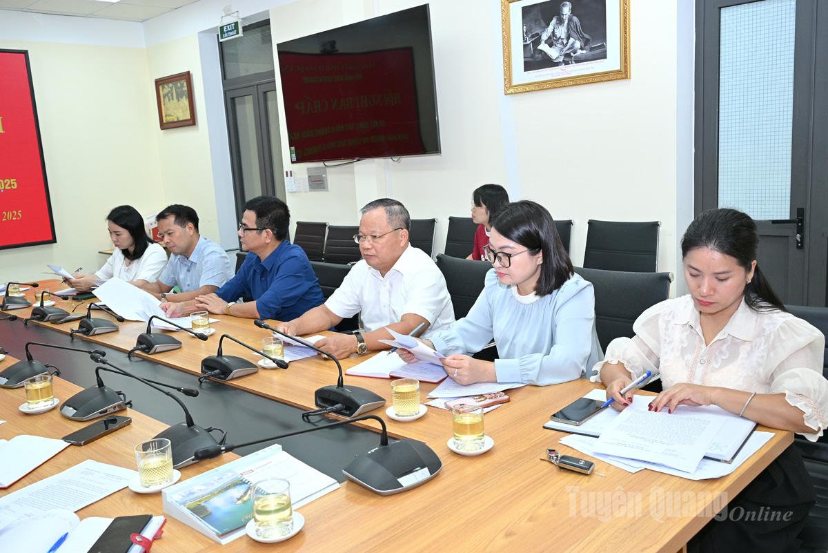 Các đại biểu dự hội nghị.