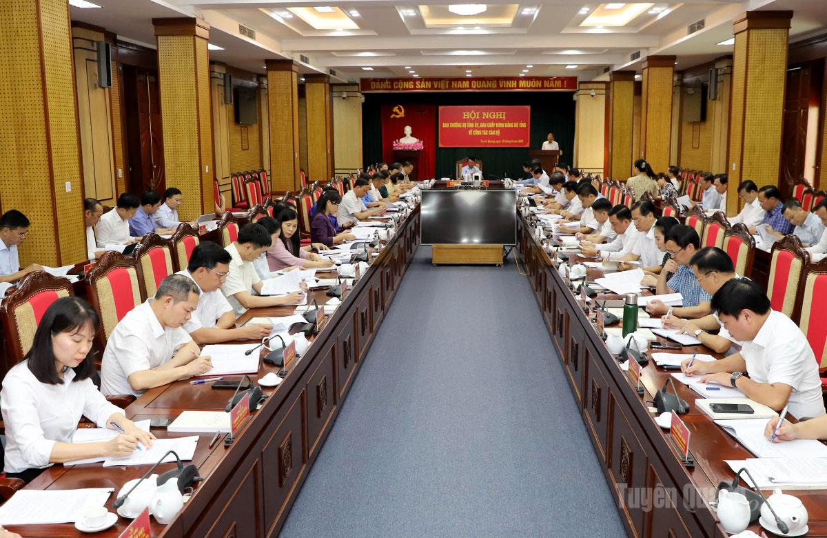 Quang cảnh Hội nghị Ban Chấp hành Đảng bộ tỉnh.