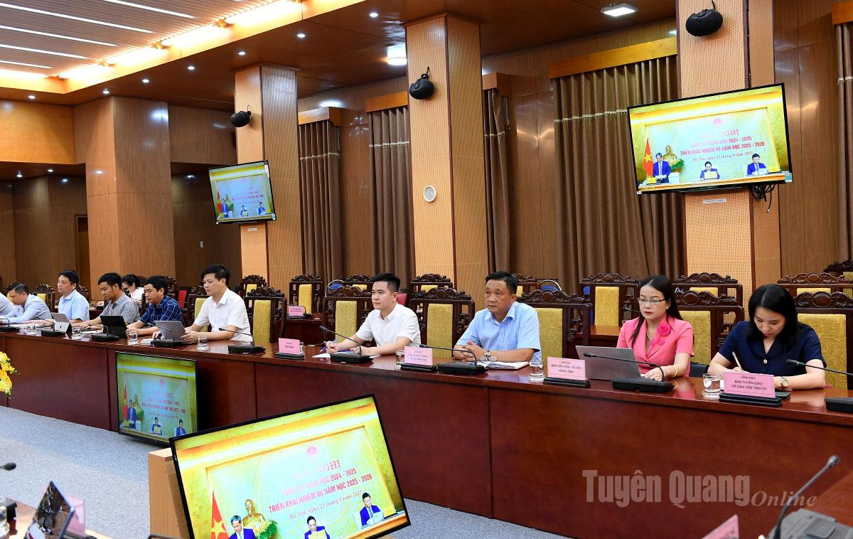Các đại biểu dự hội nghị tại điểm cầu tỉnh Tuyên Quang