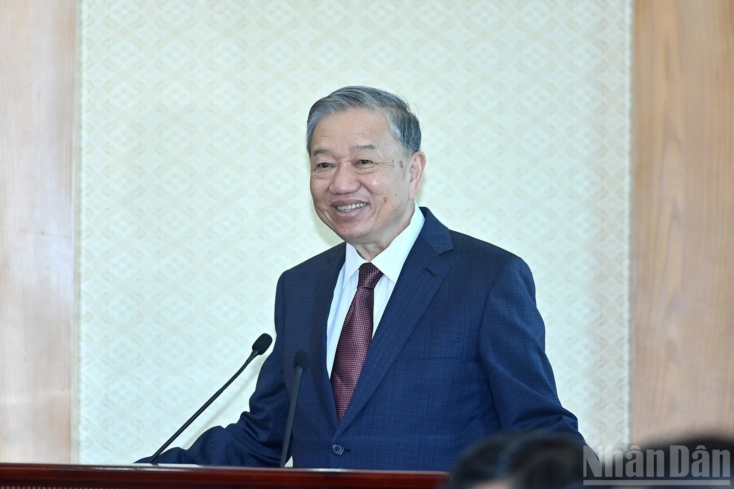 Party General Secretary To Lam speaks at the event 