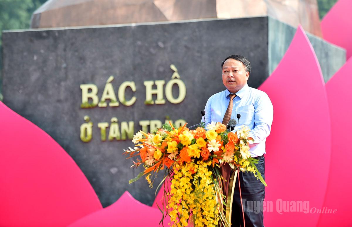 Đồng chí Chủ tịch UBND tỉnh Phan Huy Ngọc phát biểu tại lễ khánh thành.
