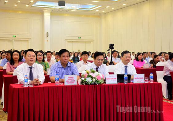 Đồng chí Nguyễn Văn Sơn, Phó Bí Thư Tỉnh uỷ, Chủ tịch HĐND tỉnh dự Lễ kỷ niệm.