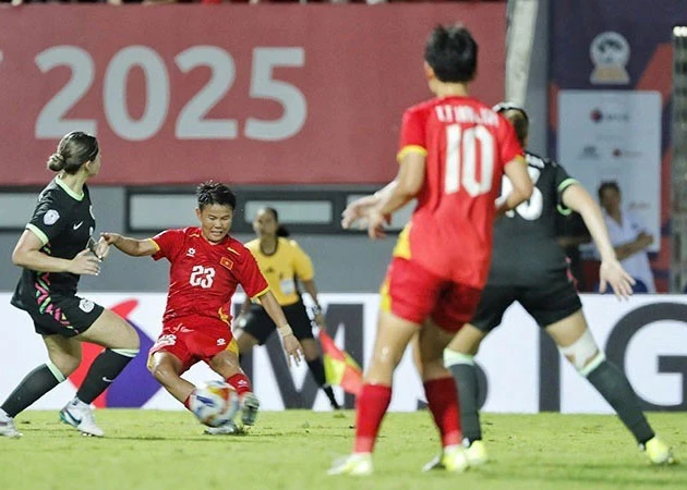 Viet Nam’s only goal is scored by Bich Thuy in the 88th minute. (Photo: VFF)
