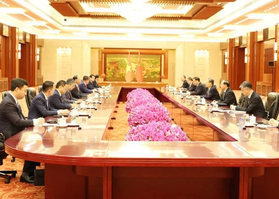 An activity within the China visit of Vice Chairman of the National Assembly Tran Quang Phuong (Photo: VNA)