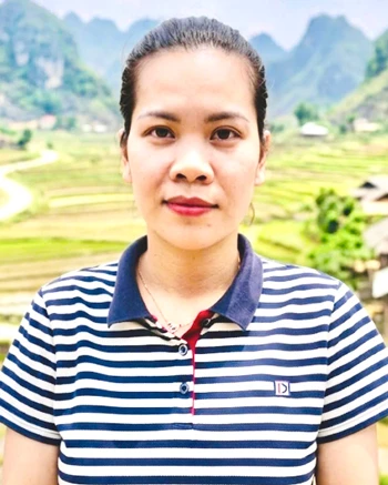Chị Nguyễn Thị Trang, Phó Giám đốc
Hợp tác xã Nông - lâm nghiệp Hoa bạc hà Đồng Văn, xã Đồng Văn