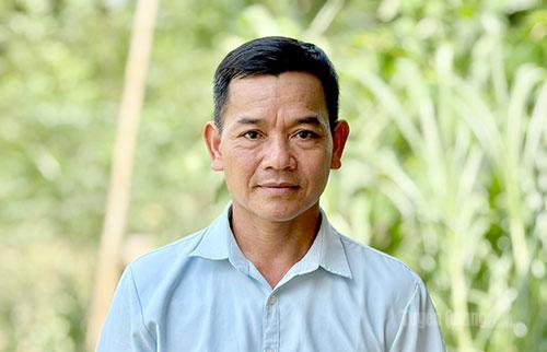 đồng chí Nguyễn Xuân Xuyến, Bí thư Chi bộ, 
Trưởng ban Công tác Mặt trận thôn Ngọc Hà, xã Linh Hồ.