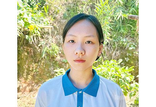 Em Nguyễn Thị My, dân tộc Tày, học sinh lớp 12C, Trường Phổ thông Dân tộc nội trú THPT tỉnh đã thi đỗ vào Học viện Ngân hàng.