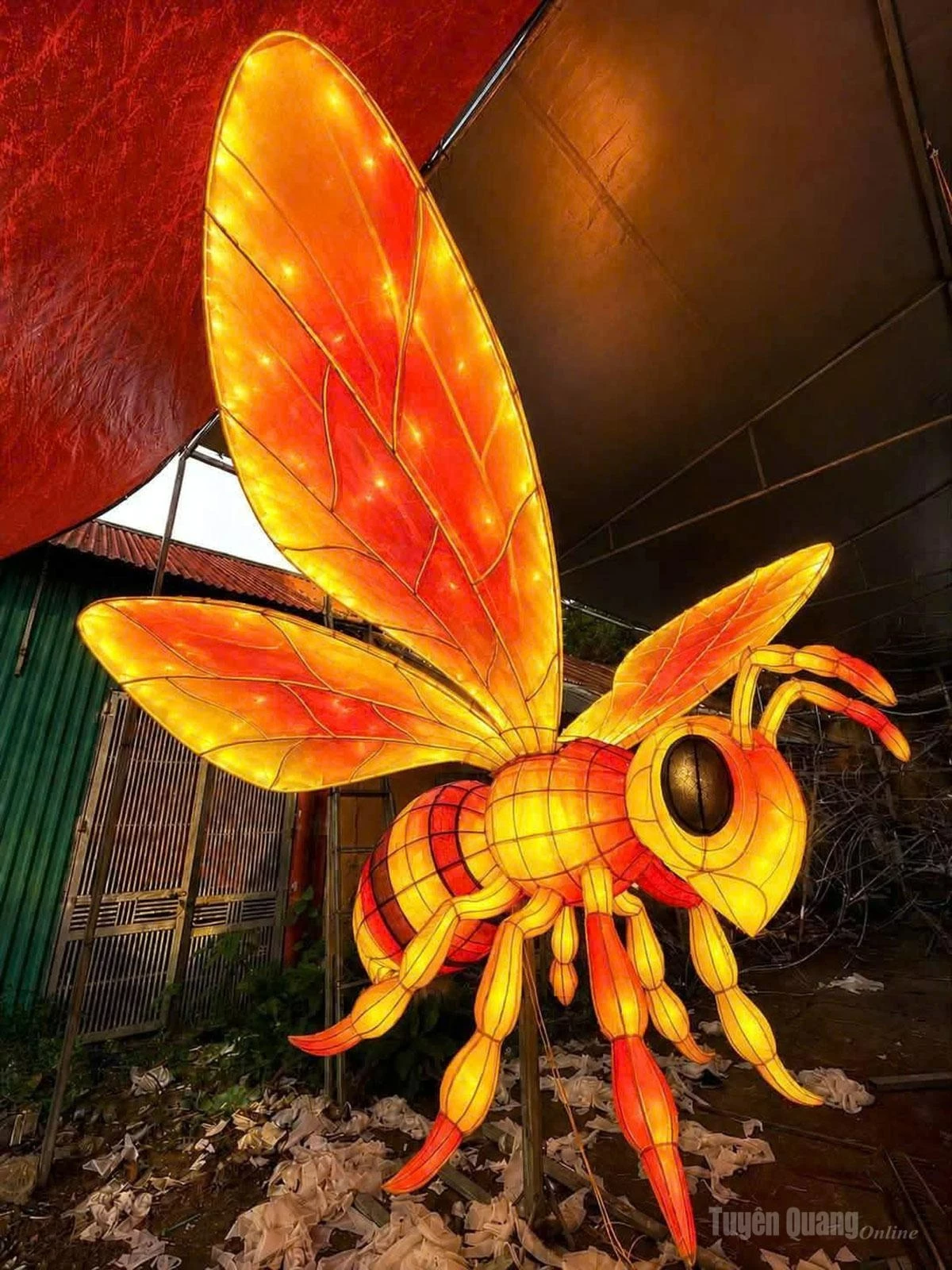 A bee model after completion.