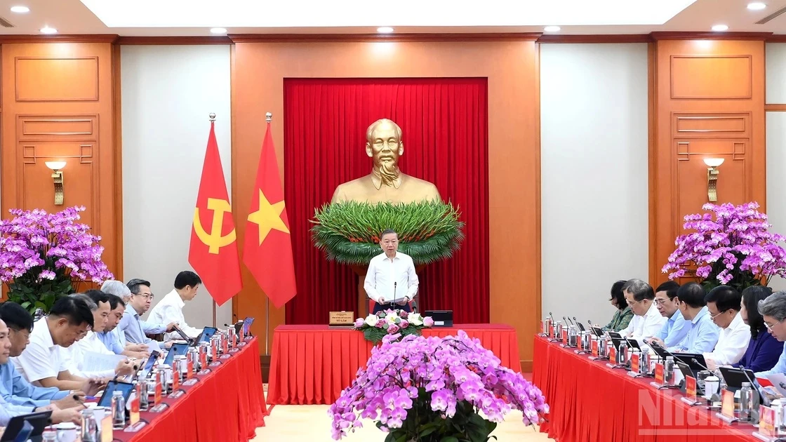 [Ảnh] Phiên họp thứ nhất Ban Chỉ đạo Trung ương về tổng kết thực tiễn và nghiên cứu sửa đổi, bổ sung Điều lệ Đảng