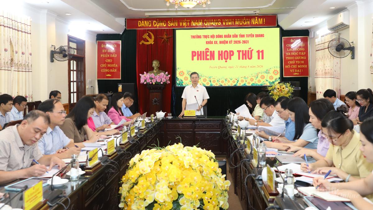 Các đại biểu tại phiên họp.