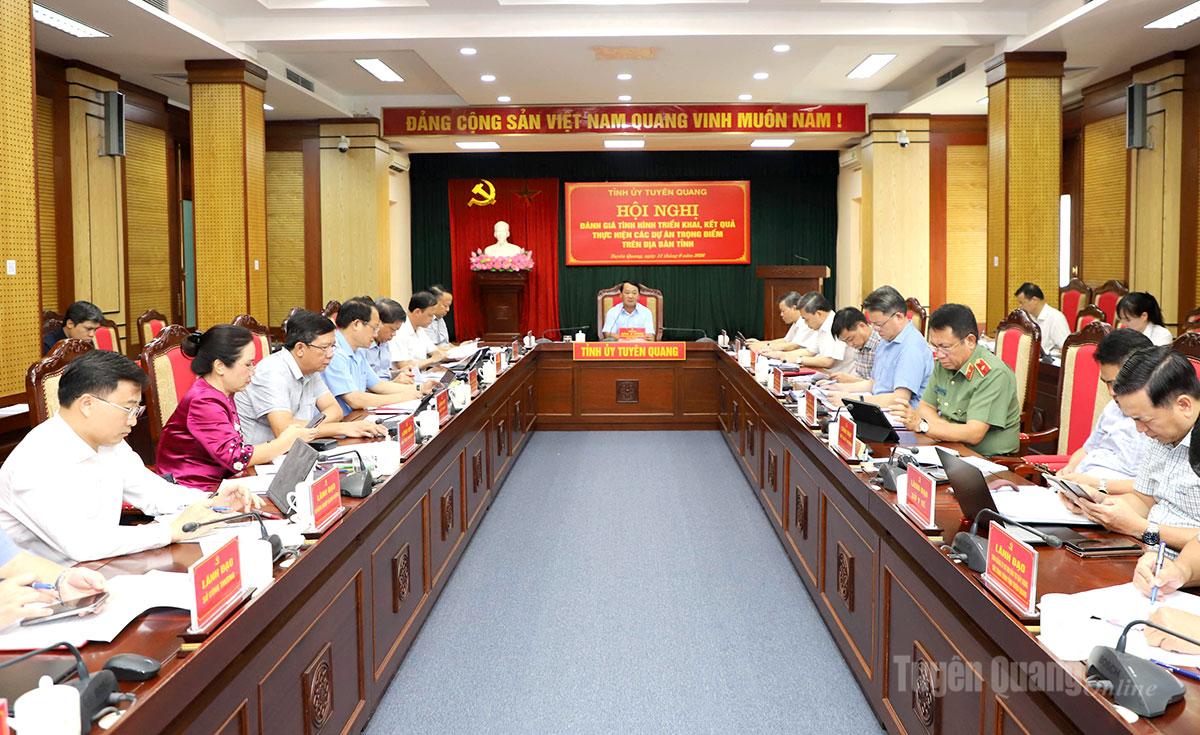 Quang cảnh hội nghị.