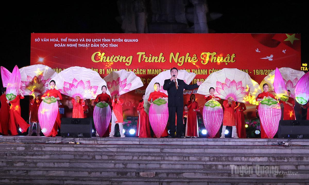 Tiết mục Người là niềm tin tất thắng.