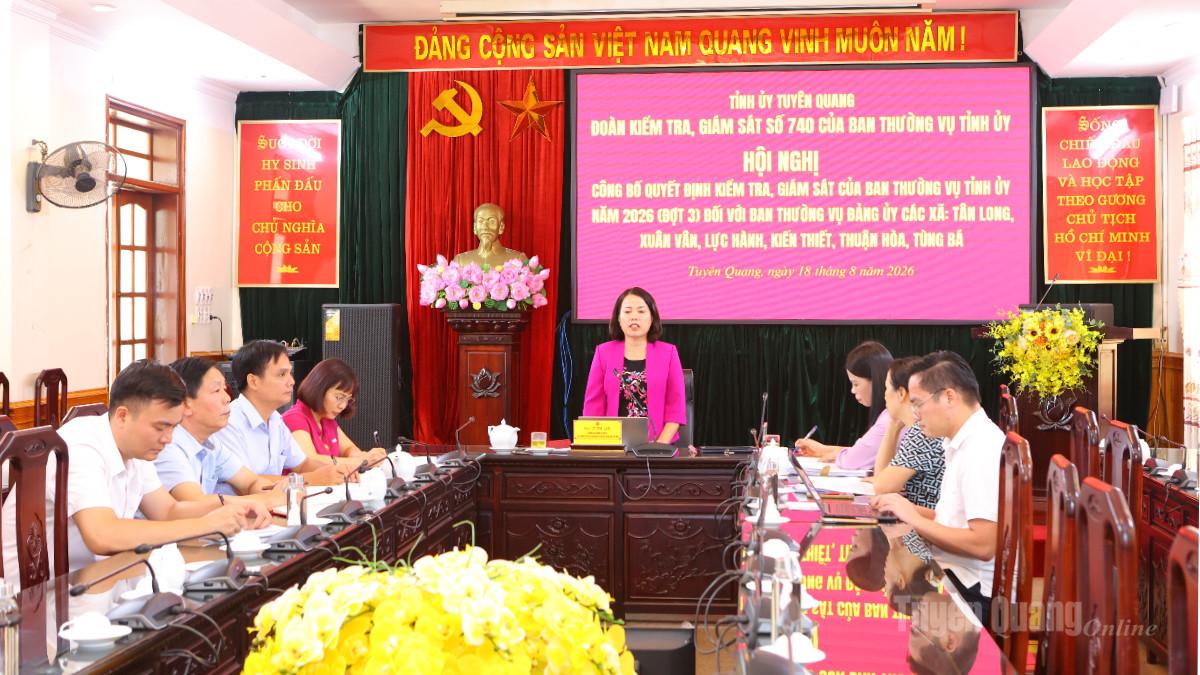 Đồng chí Lý Thị Lan, Uỷ viên Ban Thường vụ Tỉnh uỷ, Phó Trưởng đoàn ĐBQH chuyên trách khoá XVI tỉnh, Trưởng đoàn kiểm tra, giám sát số 740 chủ trì hội nghị.