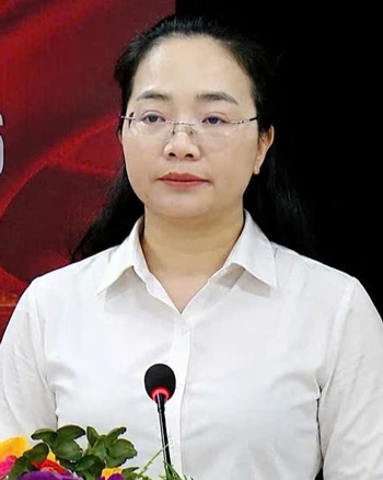 Đồng ch&iacute; Chẩu Thị Khuy&ecirc;n, Chủ tịch UBND x&atilde; Minh Quang