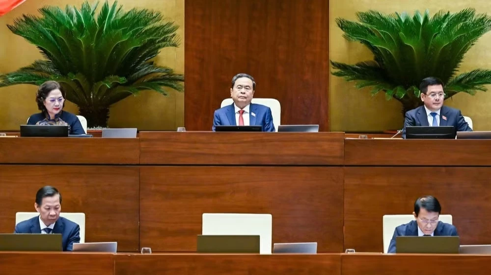 Đ&ocirc; thị đặc biệt cần được x&acirc;y dựng tr&ecirc;n nền tảng x&atilde; hội bền vững, văn minh