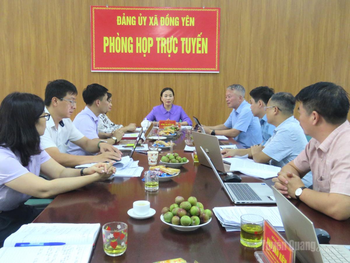 Toàn cảnh buổi làm việc của đoàn công tác số 567 với BTV Đảng uỷ xã Đồng Yên.