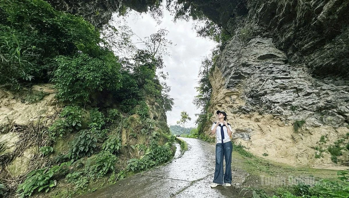Amid the beauty of Thung Cave, visitors can fully appreciate the pristine beauty bestowed by nature upon this land.
