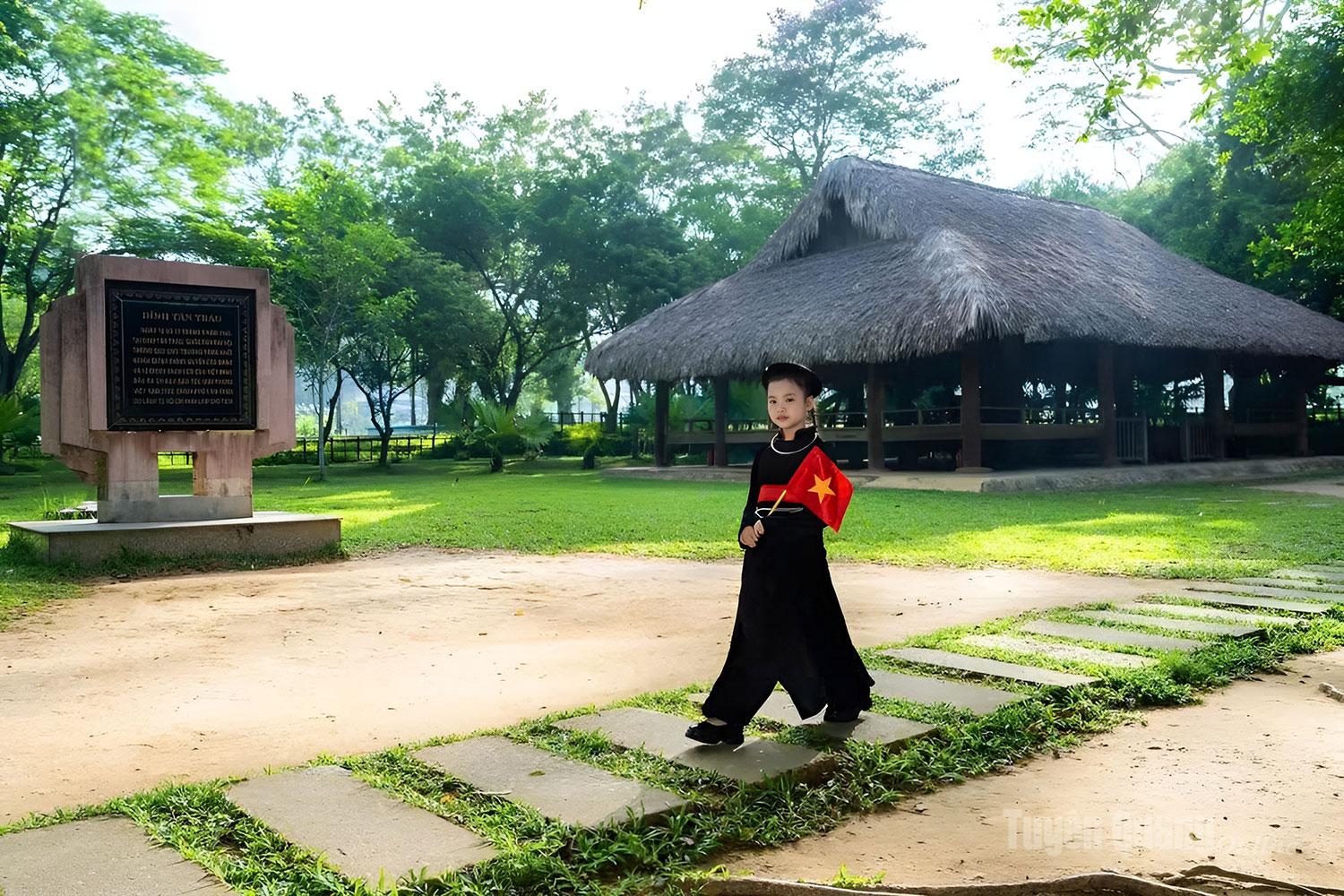 Hướng về cội nguồn Tân Trào.