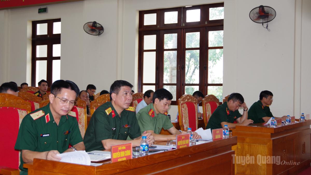 Các đại biểu dự hội nghị.