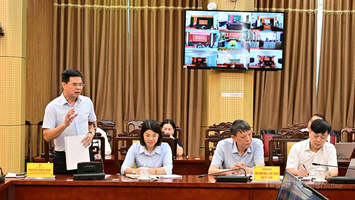 Lãnh đạo Sở Văn hóa, Thể thao và Du lịch phát biểu, báo cáo.