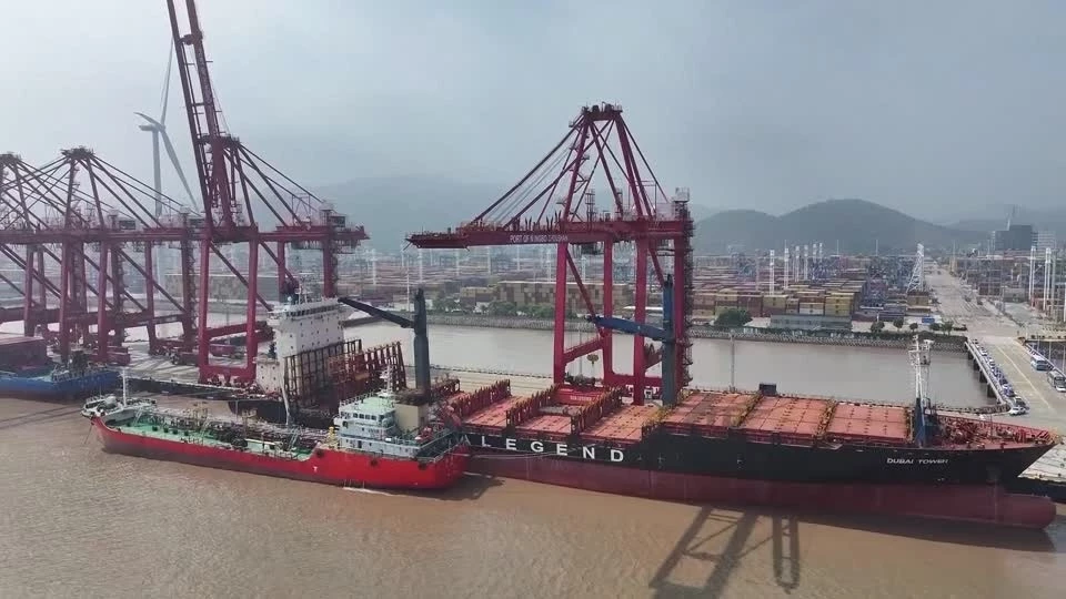 Trung Quốc mở tuyến container 20 ngày tới châu Âu qua Bắc Cực - Báo Tuyên Quang điện tử