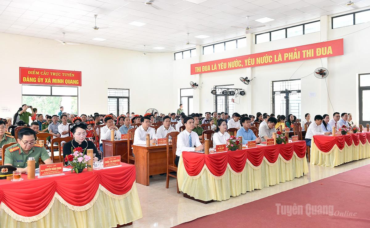 Các đại biểu dự Ngày hội Toàn dân bảo vệ an ninh Tổ quốc xã Minh Quang.