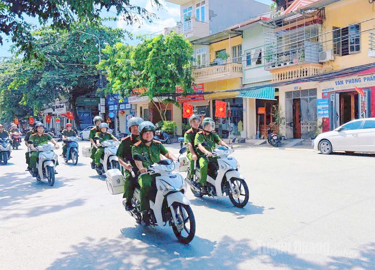 Công an phường Minh Xuân ra quân bảo đảm ANTT phục vụ các sự kiện chính trị của đất nước và của tỉnh.