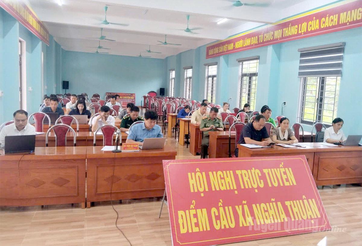 Học viên tham gia tập huấn tại điểm cầu xã Nghĩa Thuận.