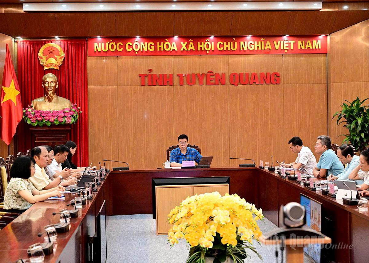 Các đại biểu dự tại họp tại điểm cầu Tuyên Quang.