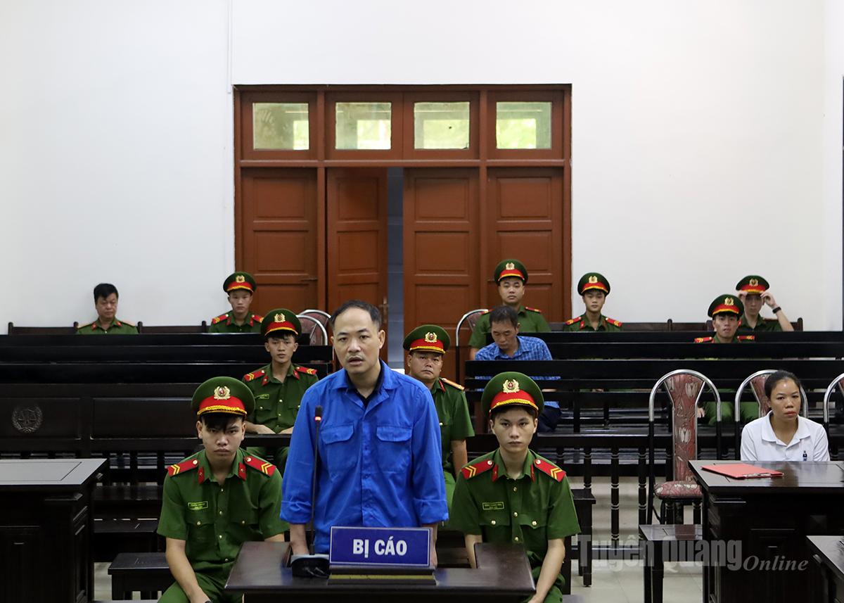 Bị cáo Nguyễn Thế Long tại phiên tòa.