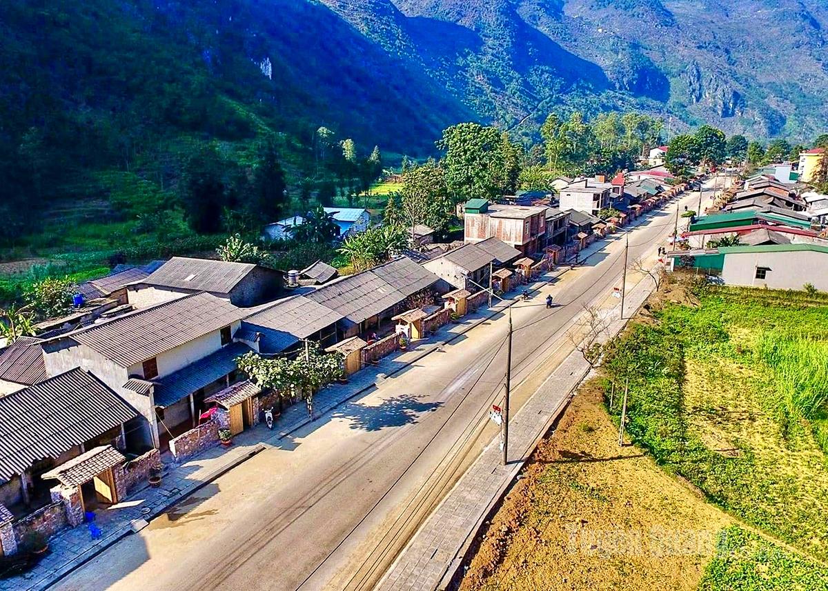  Nhiệm kỳ 2025 - 2030, tỉnh tiếp tục khai thác 
tiềm năng, lợi thế 
đẩy mạnh phát triển 
du lịch trở thành ngành kinh tế mũi nhọn của tỉnh.