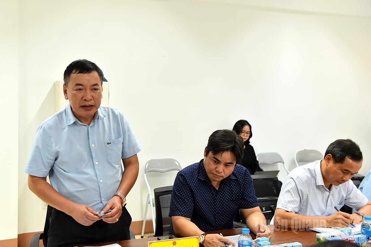 Lãnh đạo Công ty Cổ phần Hồ Toản phát biểu tại buổi làm việc.