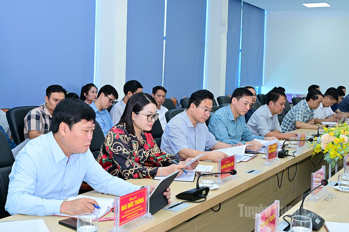 Các đại biểu dự hội nghị tổng kết.
