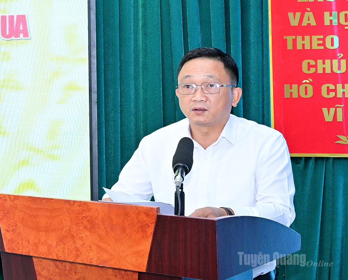 Đồng chí Trần Việt Tuyên, Phó Bí thư Đảng ủy, Phó Tổng Biên tập phát động Phong trào thi đua