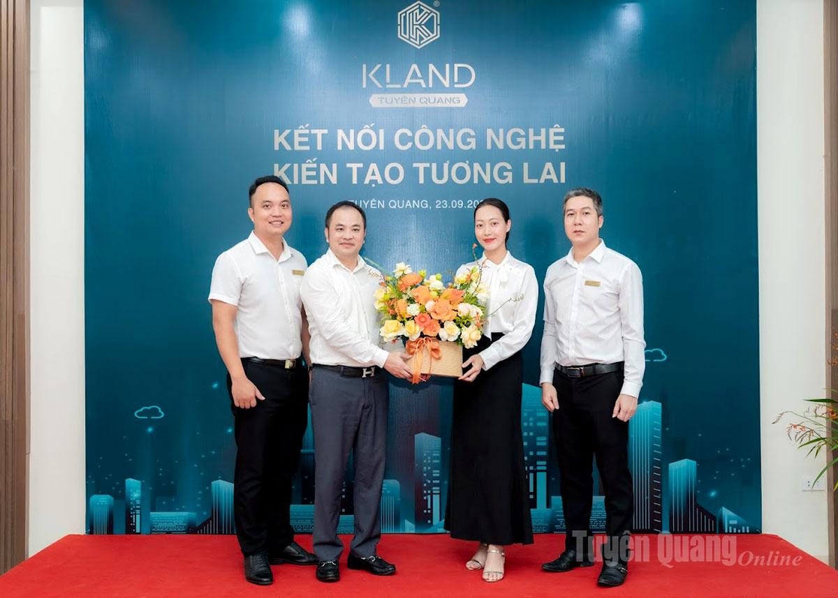 Ban lãnh đạo Kland tại Tuyên Quang.