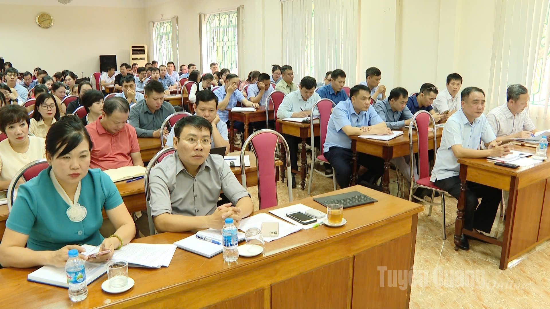 Các học viên tham dự tập huấn điều tra phiếu bảng kê Tổng điều tra kinh tế