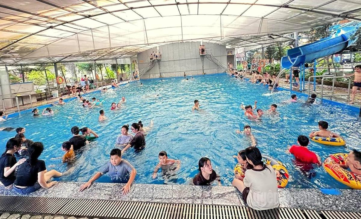 Các khách sạn tại Khu du lịch Suối khoáng nóng Mỹ Lâm đều có bể bơi để du khách tận hưởng cảm giác thư thái trong những ngày nghỉ dưỡng.