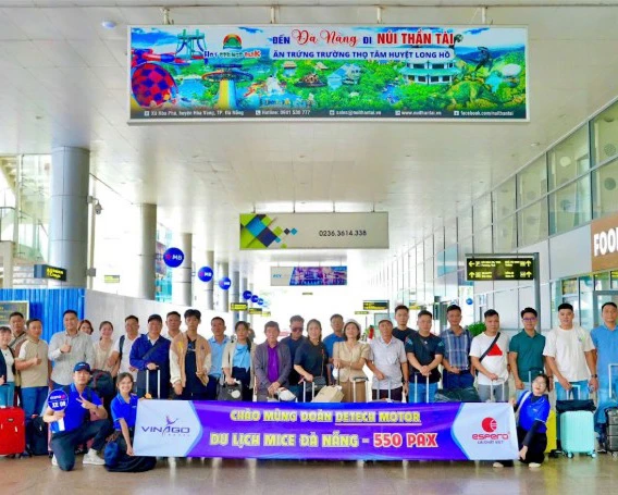Công ty đặt mục tiêu mang đến trải nghiệm đẳng cấp quốc tế với dịch vụ chuyên nghiệp.
