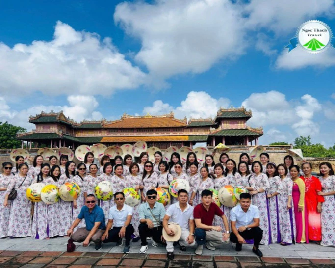 Ngọc Thạch Travel mang đến hành trình khám phá trọn vẹn tại miền Trung.
