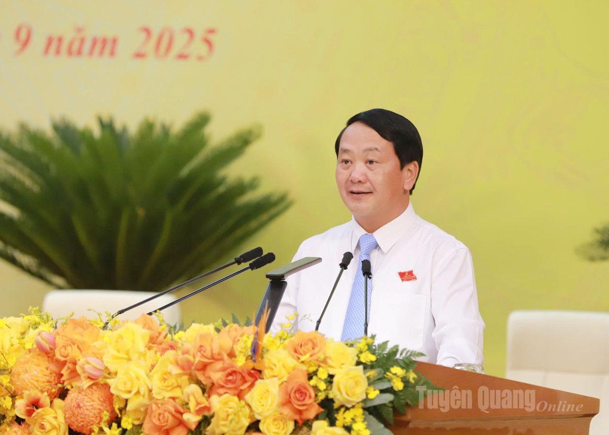  Đồng chí Bí thư Tỉnh ủy Hầu A Lềnh phát biểu tại Đại hội - Ảnh Thanh Phúc