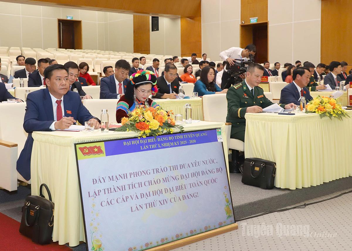 Các đại biểu dự tại Tổ thảo luận số 1.