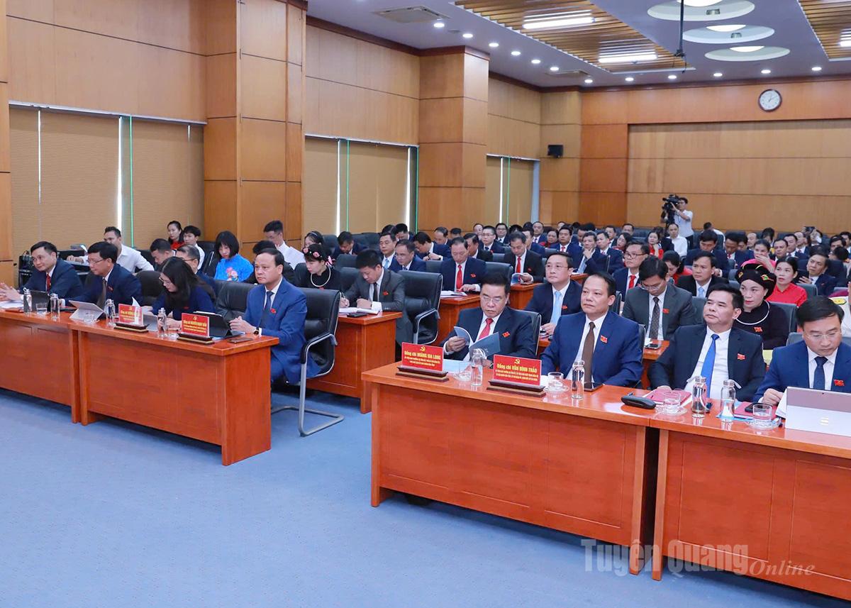 Đại biểu dự tại Tổ thảo luận số 3.