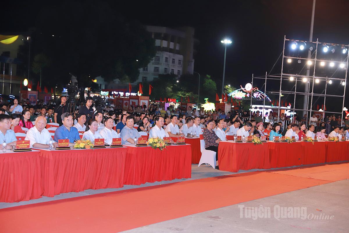 Các đại biểu tham dự Chương trình. Ảnh: Duy Tuấn