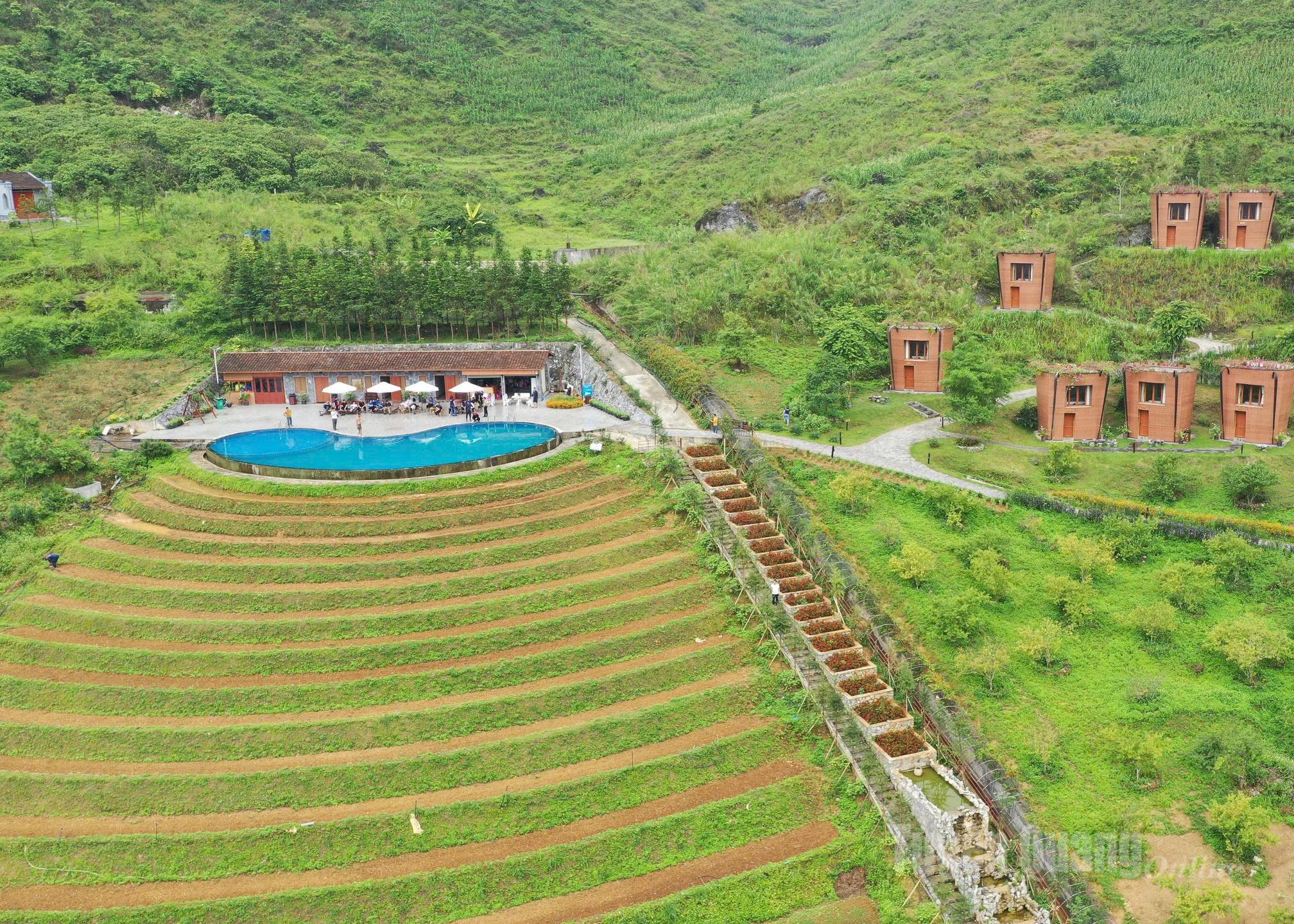 Khu nghỉ dưỡng H’mong village.