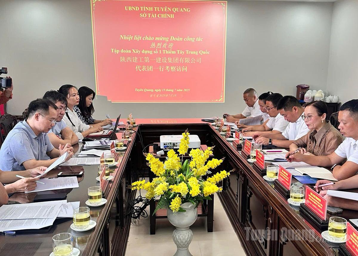 Tập đoàn Xây dựng số 1 Thiểm Tây, Trung Quốc đến Tuyên Quang tìm hiểu cơ hội đầu tư.